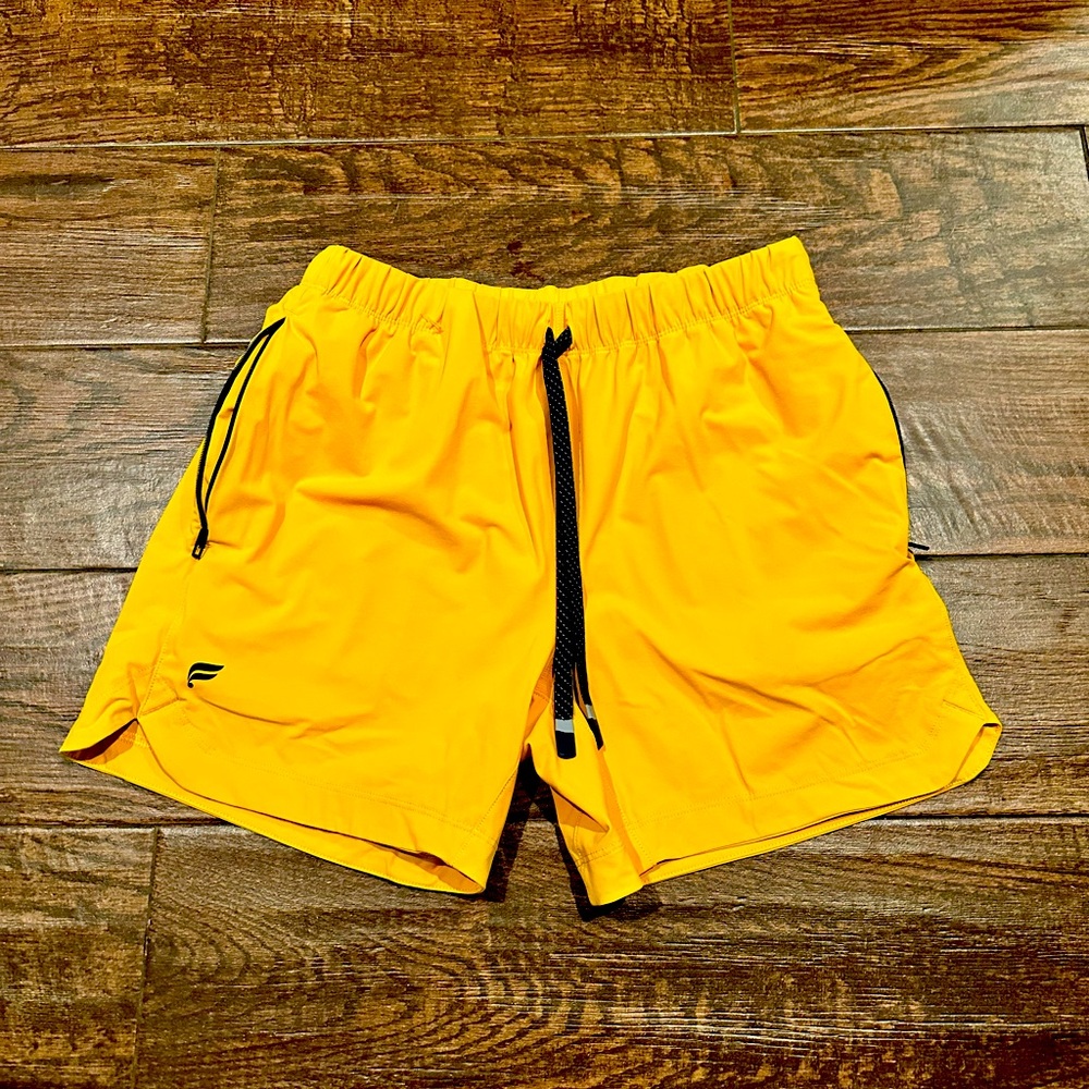 Fabletics Men’s workout short, 5” inseam